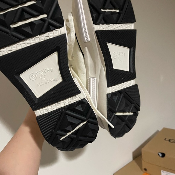 Converse - Picture 9 of 9